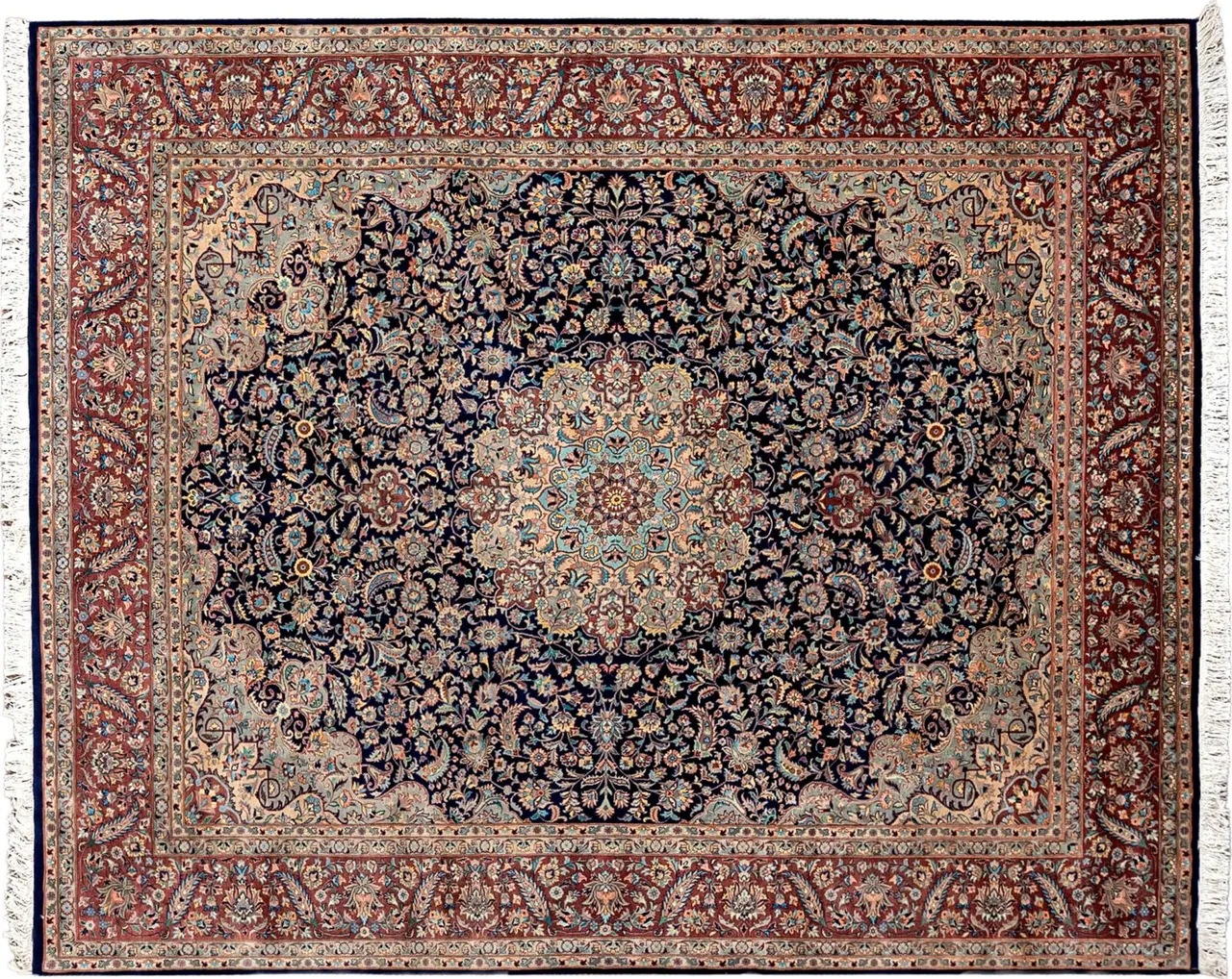 Handwoven rug No. 138, 8′ × 10′, viewed from above