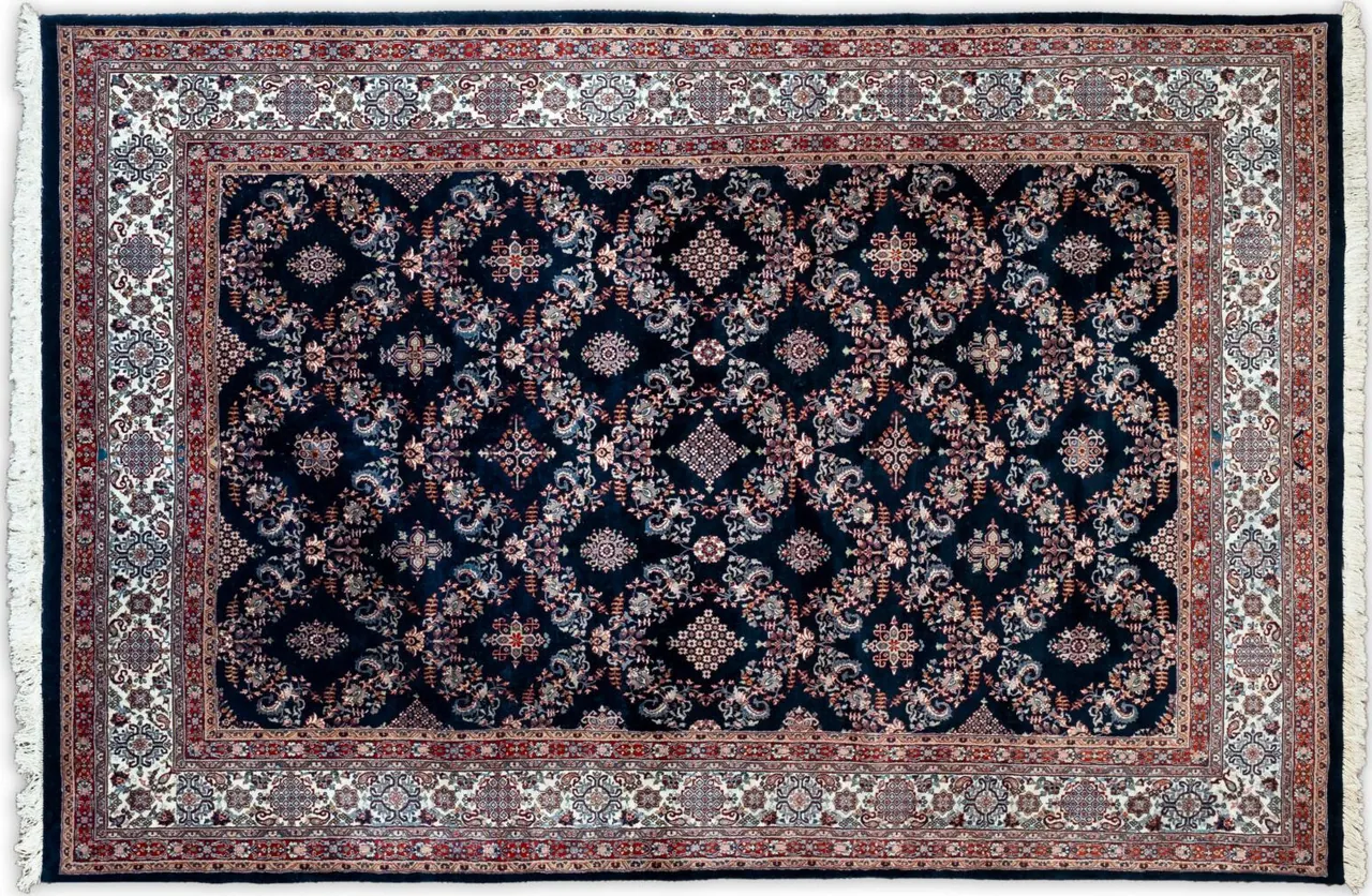 Handwoven rug No. 269-2, 8′ × 10′, viewed from above