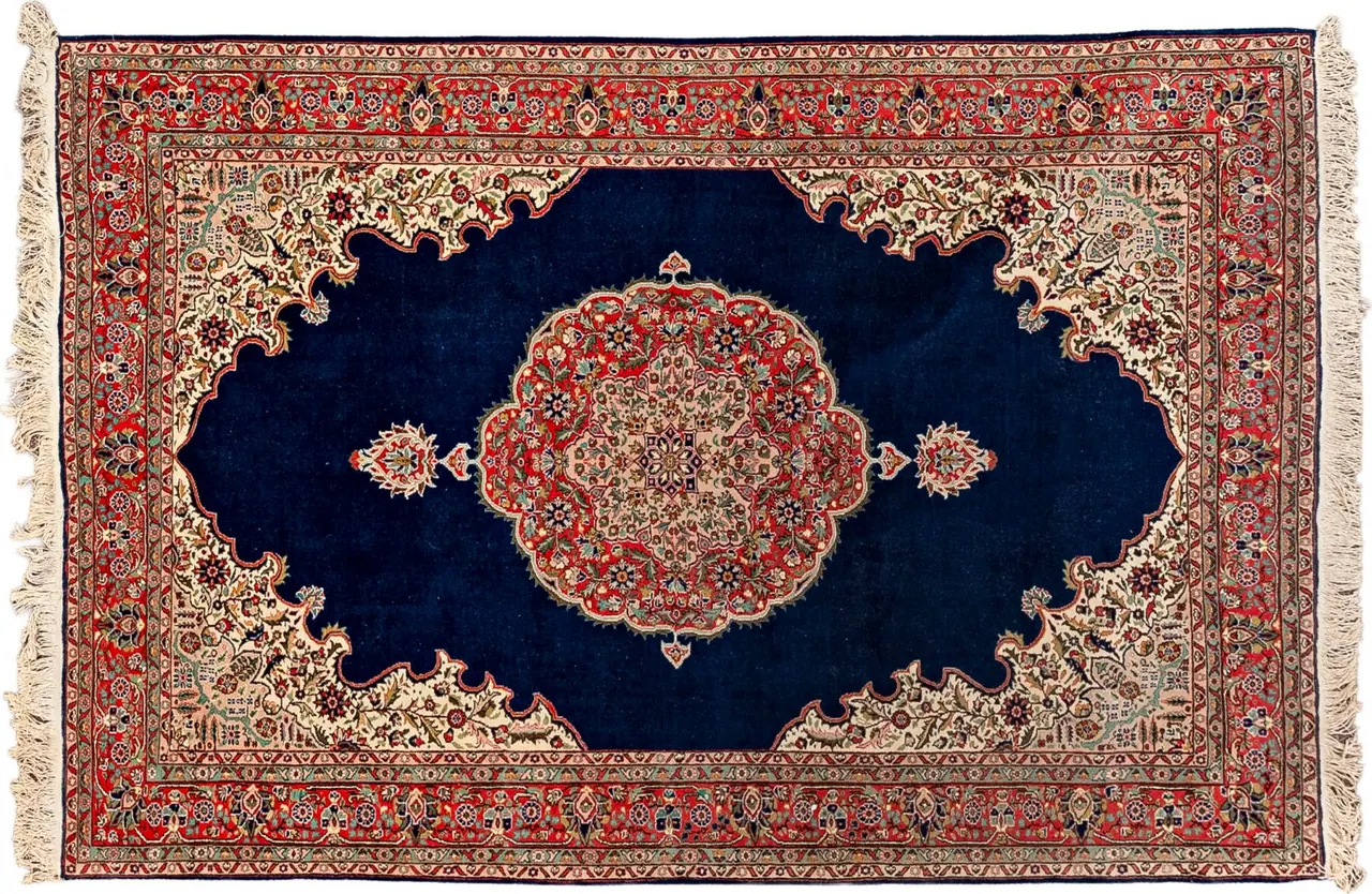 Handwoven rug No. 290, 8′ × 10′, viewed from above
