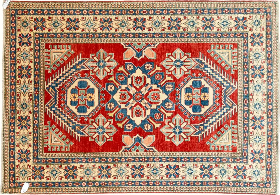 Handwoven rug No. 44-0511, 6′ × 9′, viewed from above