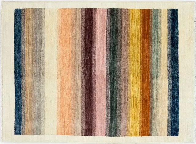 Handwoven rug No. 518, 5′ × 7′