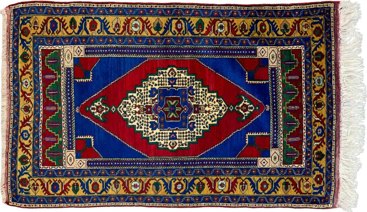 Handwoven rug No. 546, 5′ × 7′, viewed from above