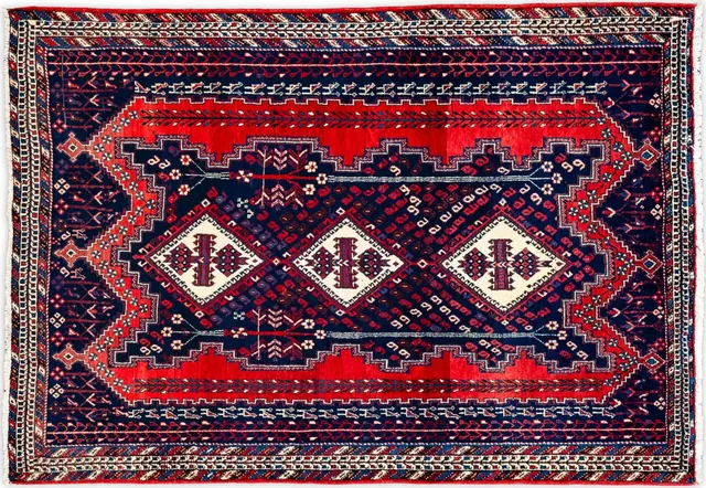Handwoven rug No. 562, 5′ × 7′