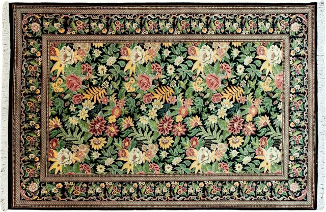 Handwoven rug No. 641, 6′ × 9′
